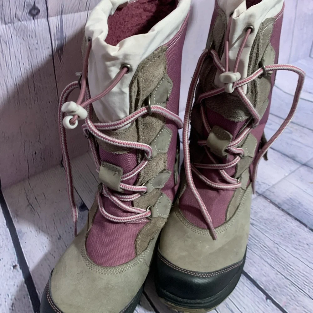 Timberland Girls Insulated Snow Boots Purple Gray Size 5.5 Waterproof Leather